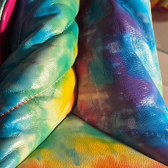 🌈 Kurt Geiger rainbow tie dye XL Kensington bag - one callout on back EUC - Picture 16 of 16